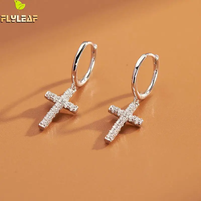 

Женские серьги-кольца из серебра 925 пробы с фианитами