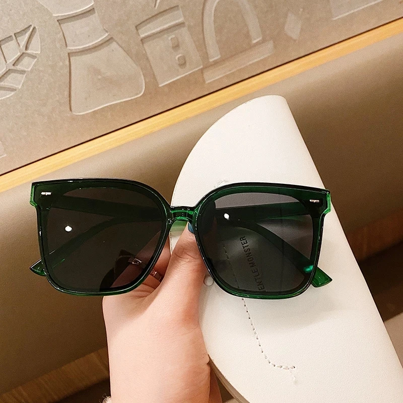 

NONOR 2021 Fashion Sunglasses Women Vintage Metal Mirror Classic Vintage Sun Glasses Female Oculos De Sol Feminino UV400