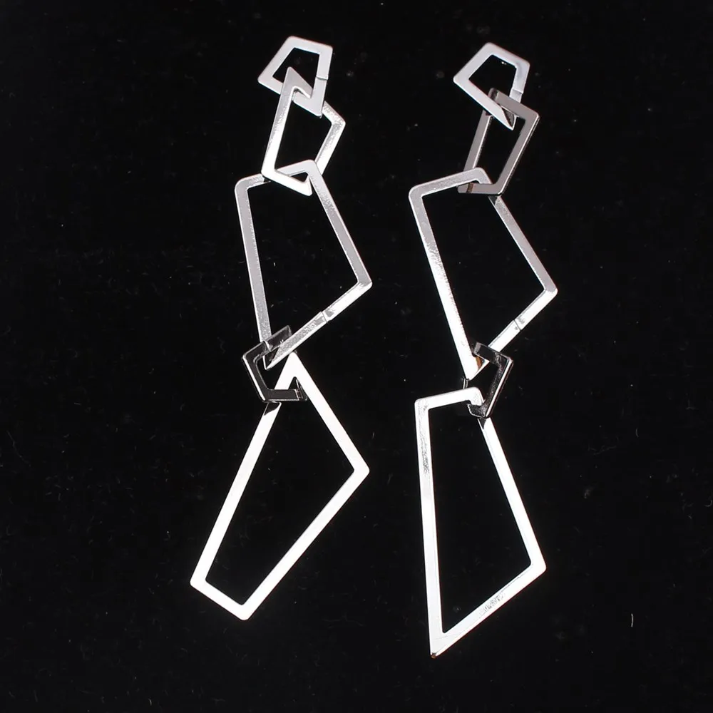 Женские серьги капельки серебряного цвета квадратные неправильной формы
