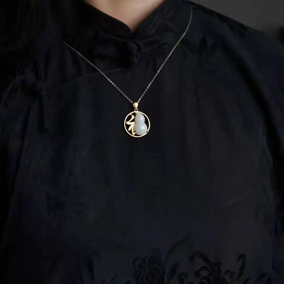 

Natural Hetian Jade Necklace Women's Lucky Pendant Sterling Silver to Give Mom Birthday Gift for the Elderly and Elders