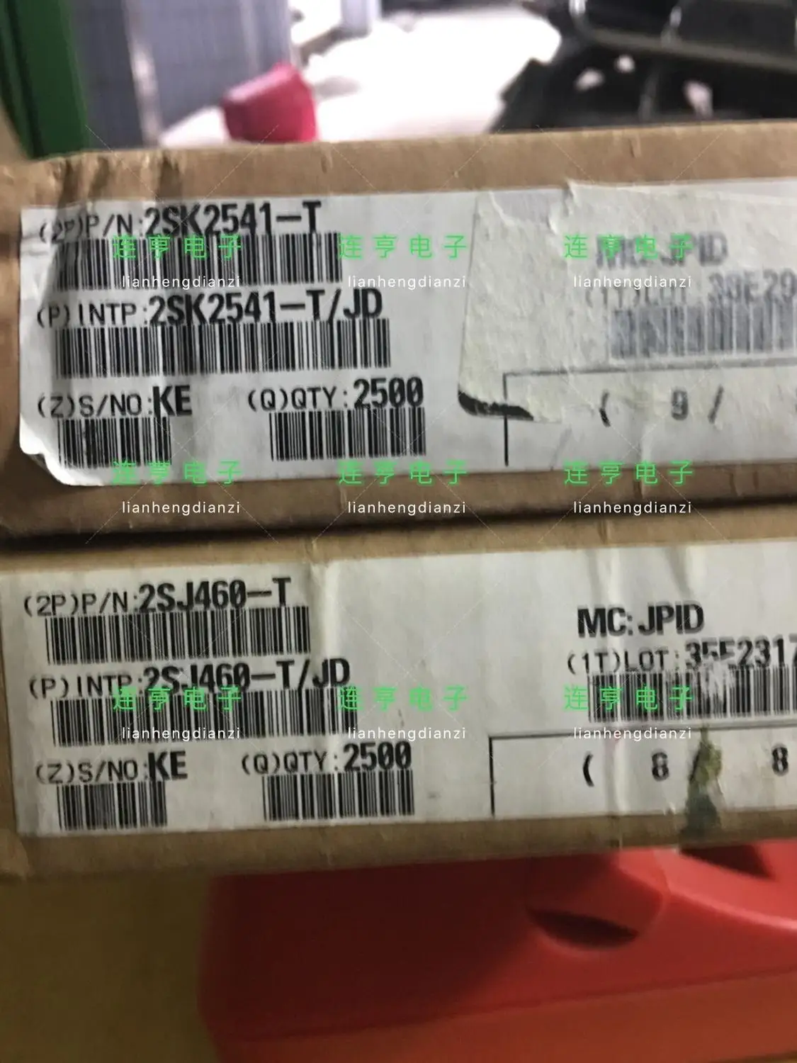 Новый импортный 2SK2541 2SJ460 TO-92S