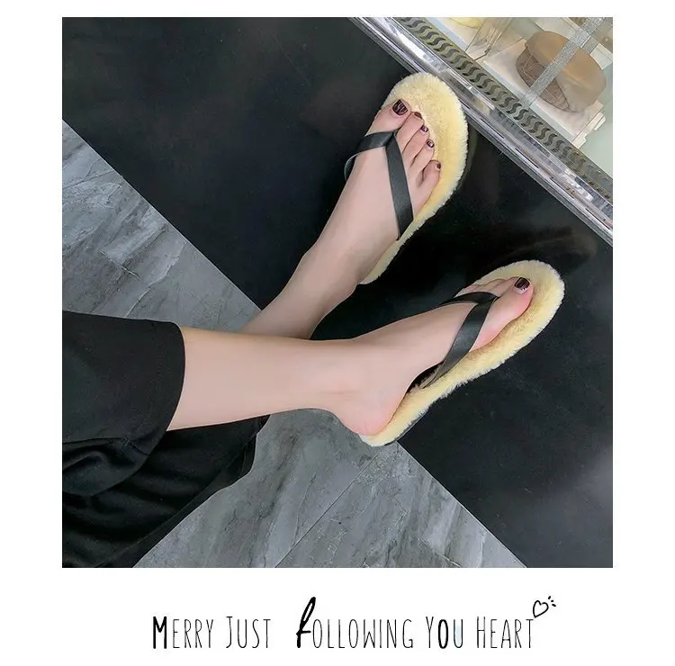 Classics Winter Women Fur Flip Flops Outside Flat Open Toe Women Shoes Solid Casual Faux Fur Slippers