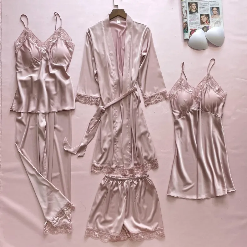 Комплект женский атласный с кружевной отделкой пикантная ночная рубашка кимоно