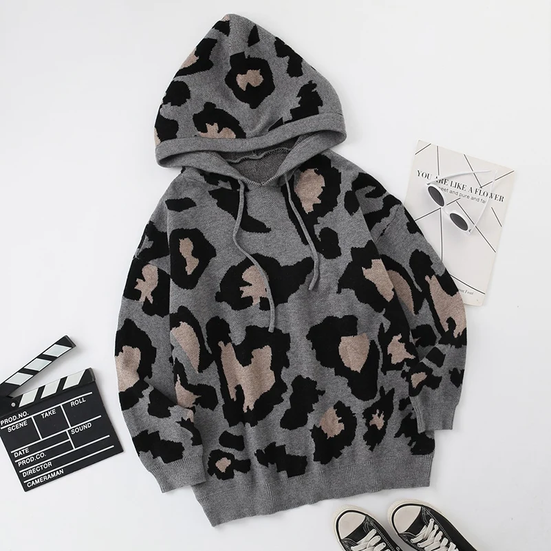 

OLOMM Winter women's clothing 115120# Top Quality Leopard jacket with hat Sweater Loose sweater Customize