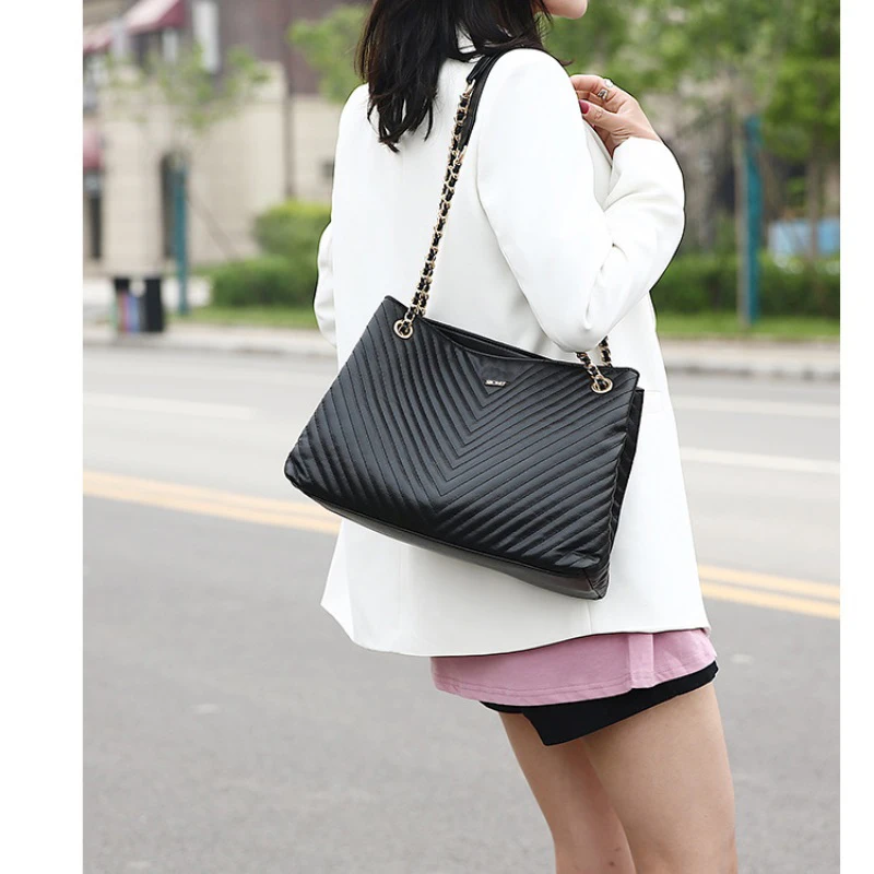 

2021Luxury Handbags Women Bags Designer Leather Chain Large Shoulder Bags Travel Tote Hand Bag Fashion Crossbody Bags for Women
