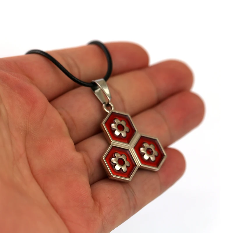 

Anime Inuyasha Key Chain Necklaces Sesshoumaru Logo Key Pendant Necklace Chain Metal Keychain Keyrings Gift Jewelry for Men