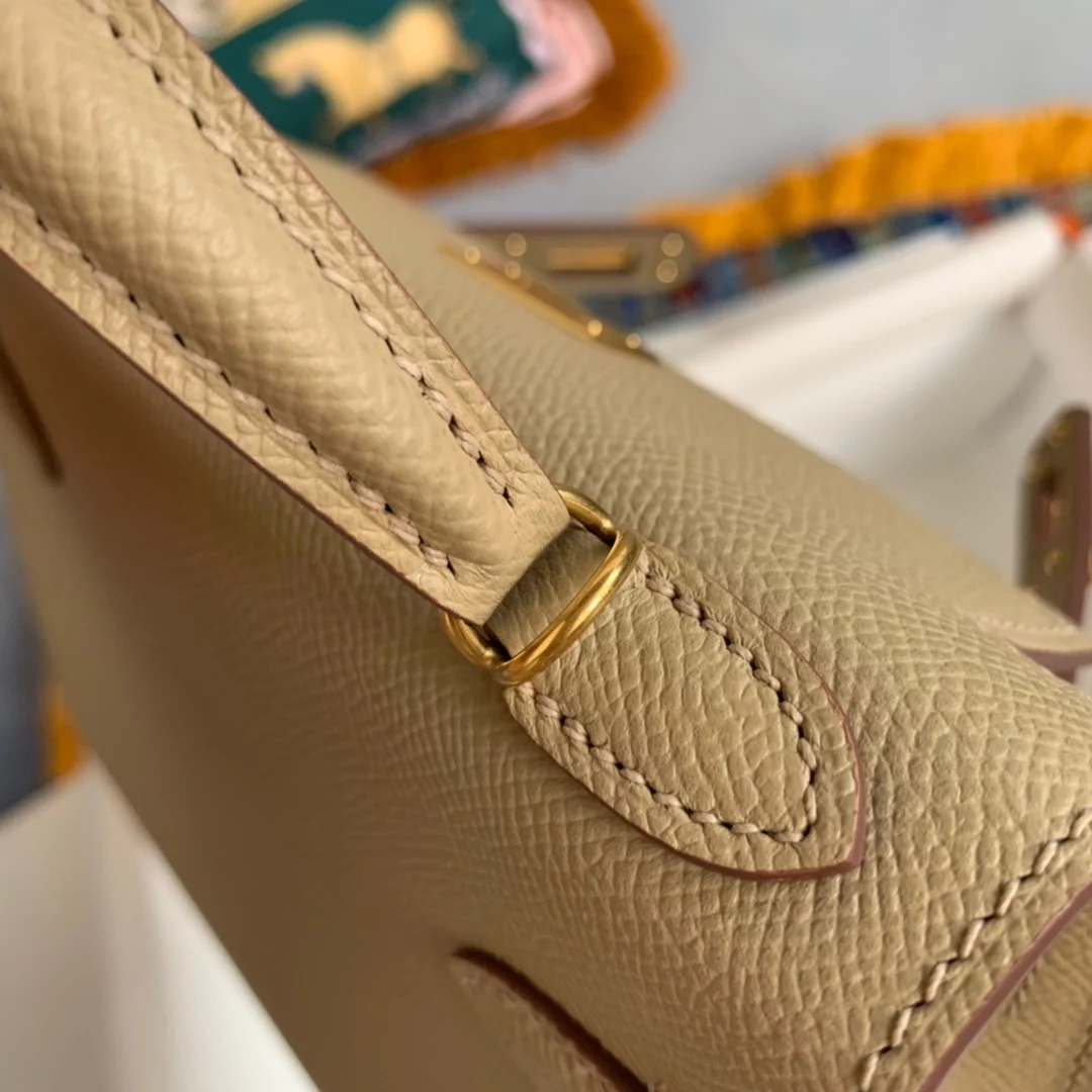 

DESIGNERS MINI PURSE,19.5cm,BRAND HANDBAG,Light Trench Color,Epsom Leather, Handmade Quality, Fast delivery