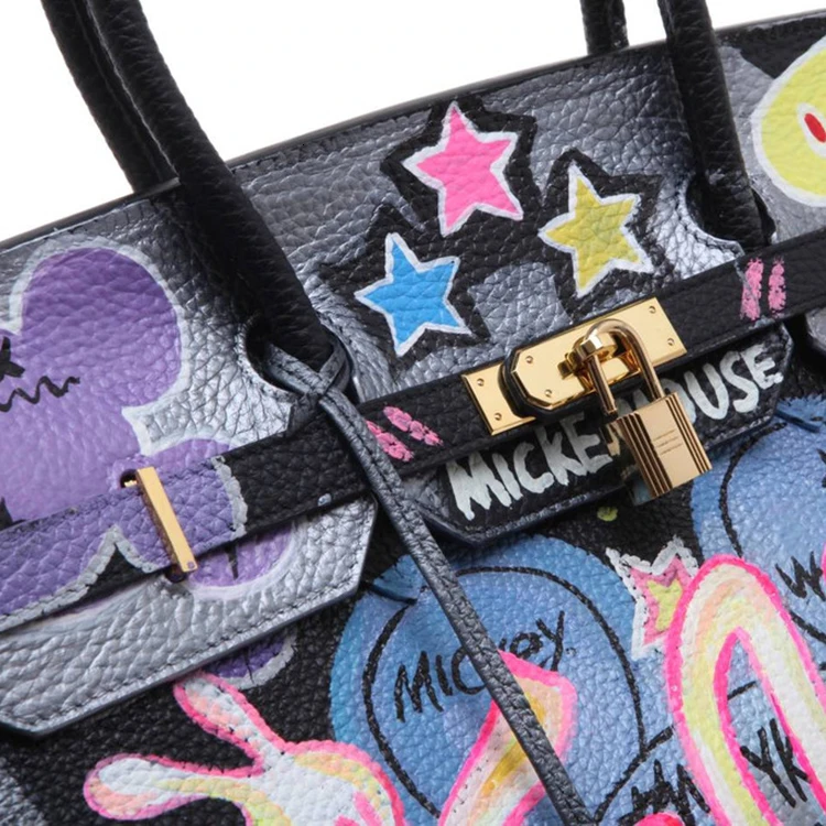 2020 American Graffiti Printed Cartoon High Quality Real leather Platinum Package Buckle handbag Multicolored print for New York | Багаж и