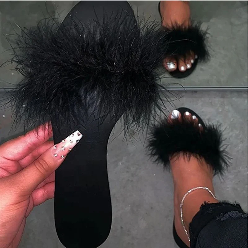 

Women's Fur Slippers Woman Summer Slides Ladies Outdoor Flats Female Fashion Women's Comfortable Beach Shoes Plus Size 35-43