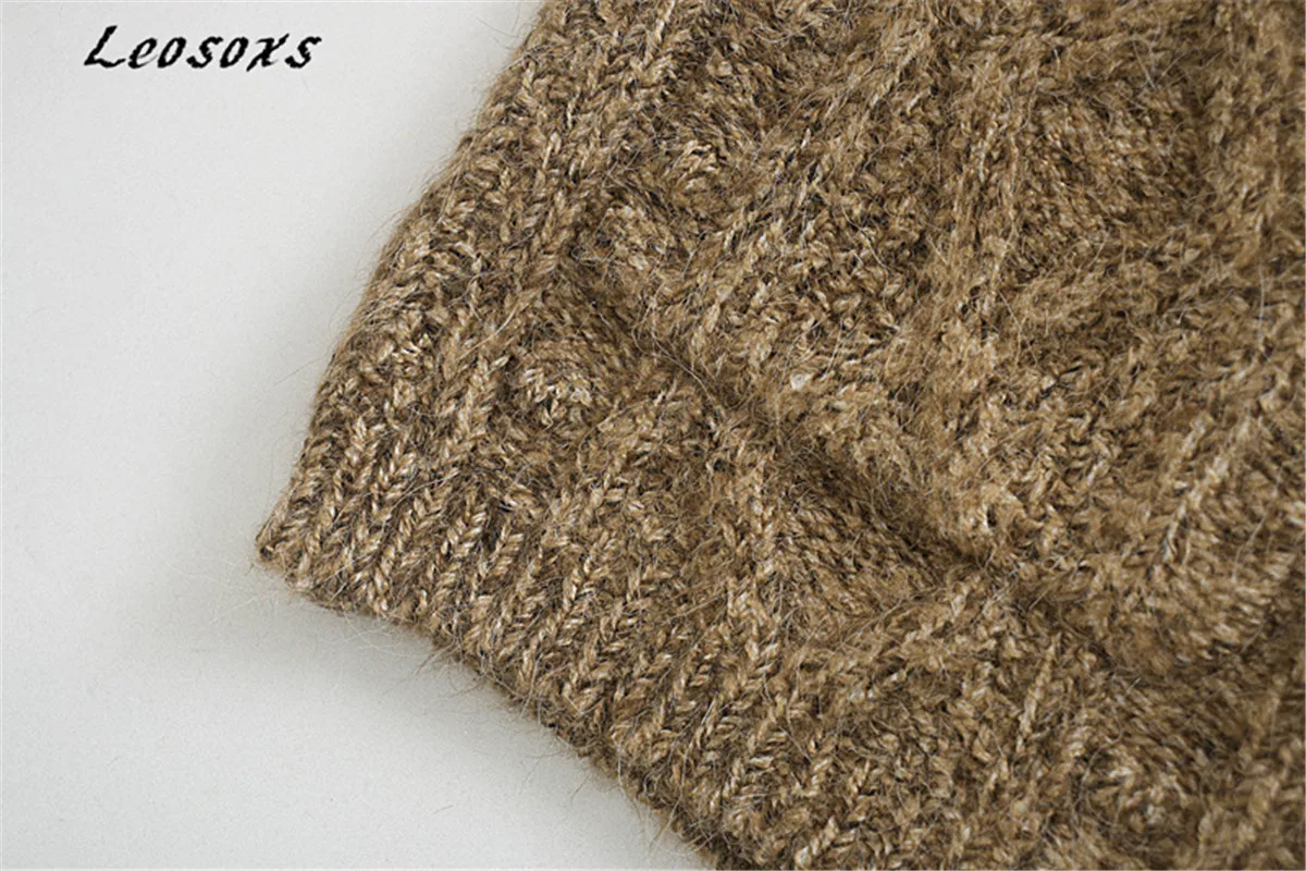 

Leosoxs Korean V-Neck Knitted Sweater Long Sleeve Diamond button rhombus cardigan women sweaters Outwear 2021 Spring Autumn New
