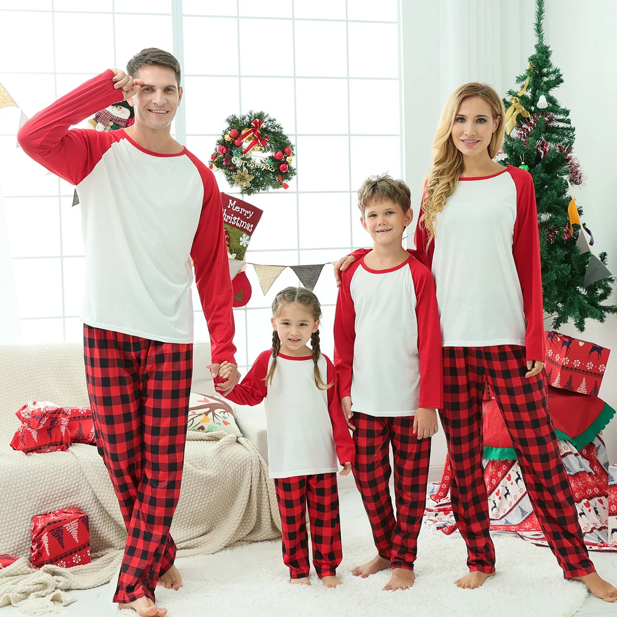 

Family Matching Outfits Mother Daughter Pajamas Sets 2021 New Autumn Long Sleeve Patchwork Sleepwear 2pcs Christmas Kids Costume