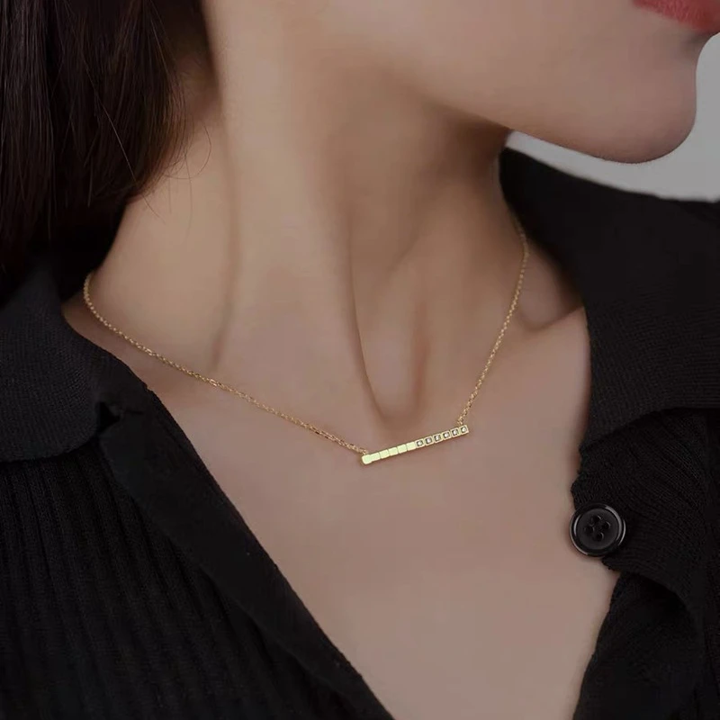 

Morivovog 925 Стерлинговое Серебро Циркон в форме сердца полосы ожерелье для женщин с оригинальным дизайном Тип элемента: подвесное ожерелье жен...