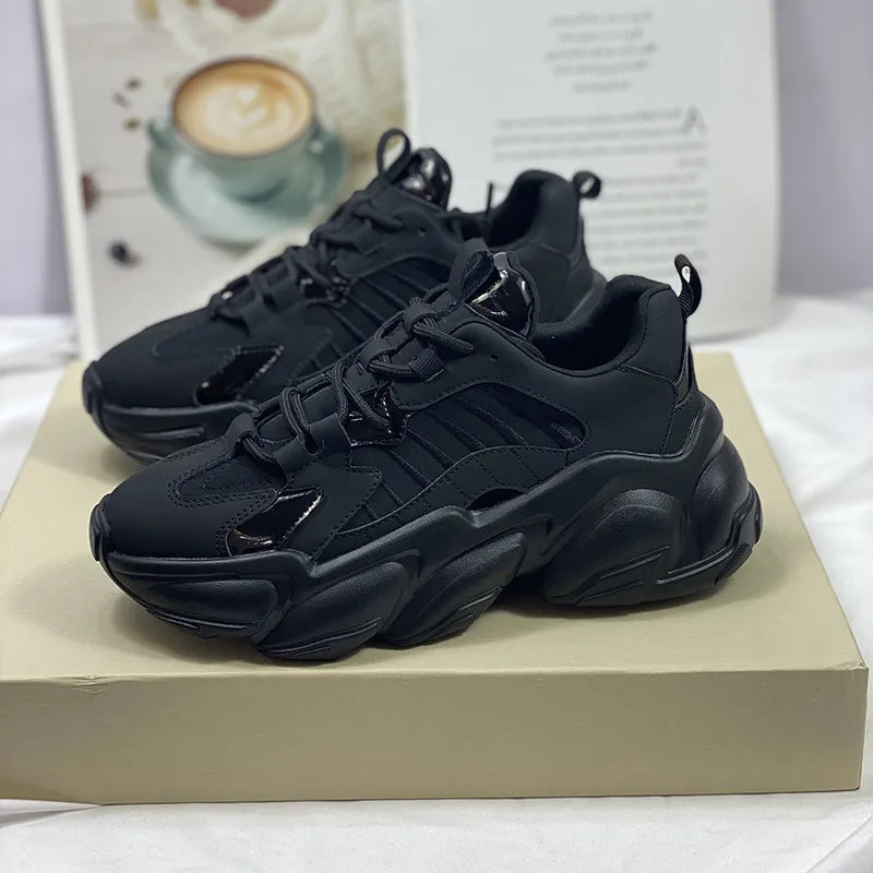 

Женские кроссовки со шнуровкой, черные, белые повседневные кожаные дышащие плюшевые подходящие ко всему зимние женские спортивные кроссов...