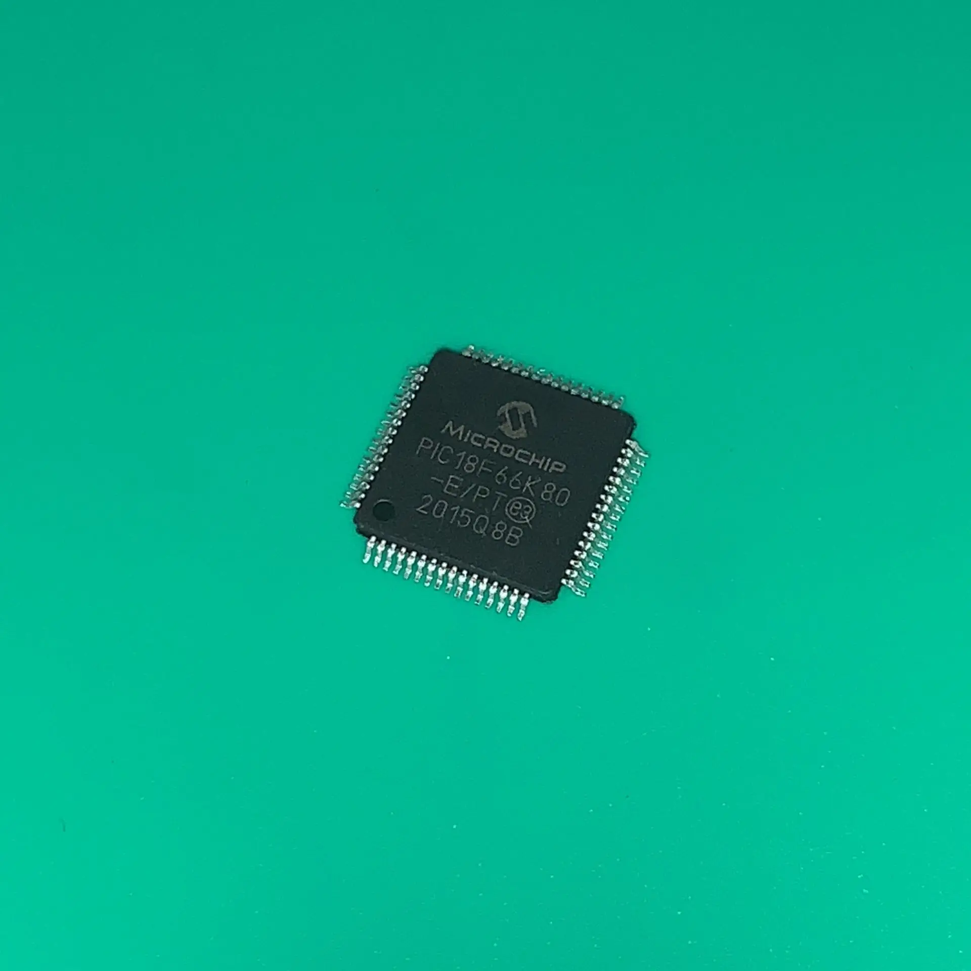 Флэш-микроконтроллер флэш-PIC18F66K80-E/PT IC MCU 8 бит 64 КБ флэш-память