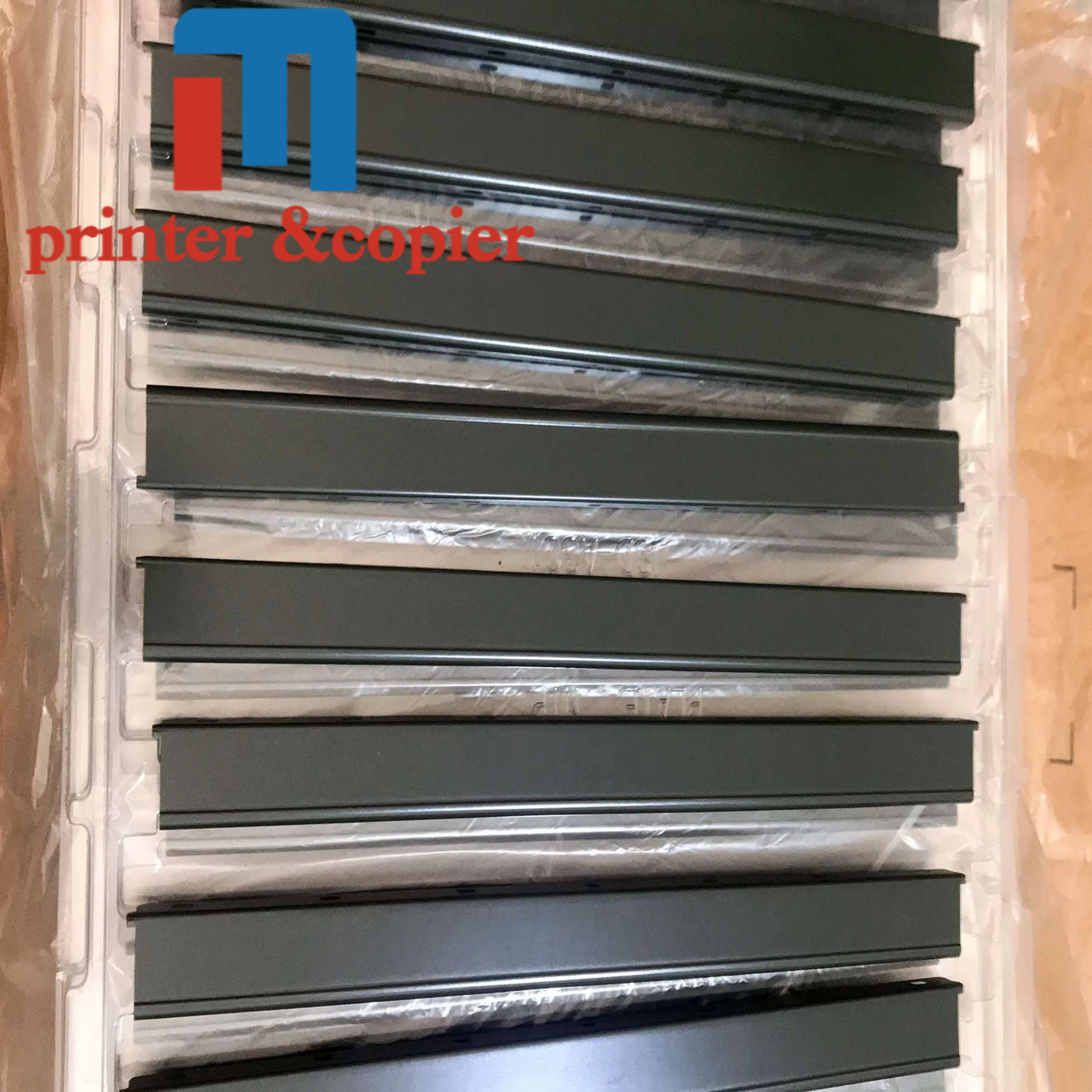 

Пластина JC61-04624A для Samsung CLX-9201NA, CLX-9251NA, SCX8230, SCX8240, CLX9301, SCX8040, 1 шт.