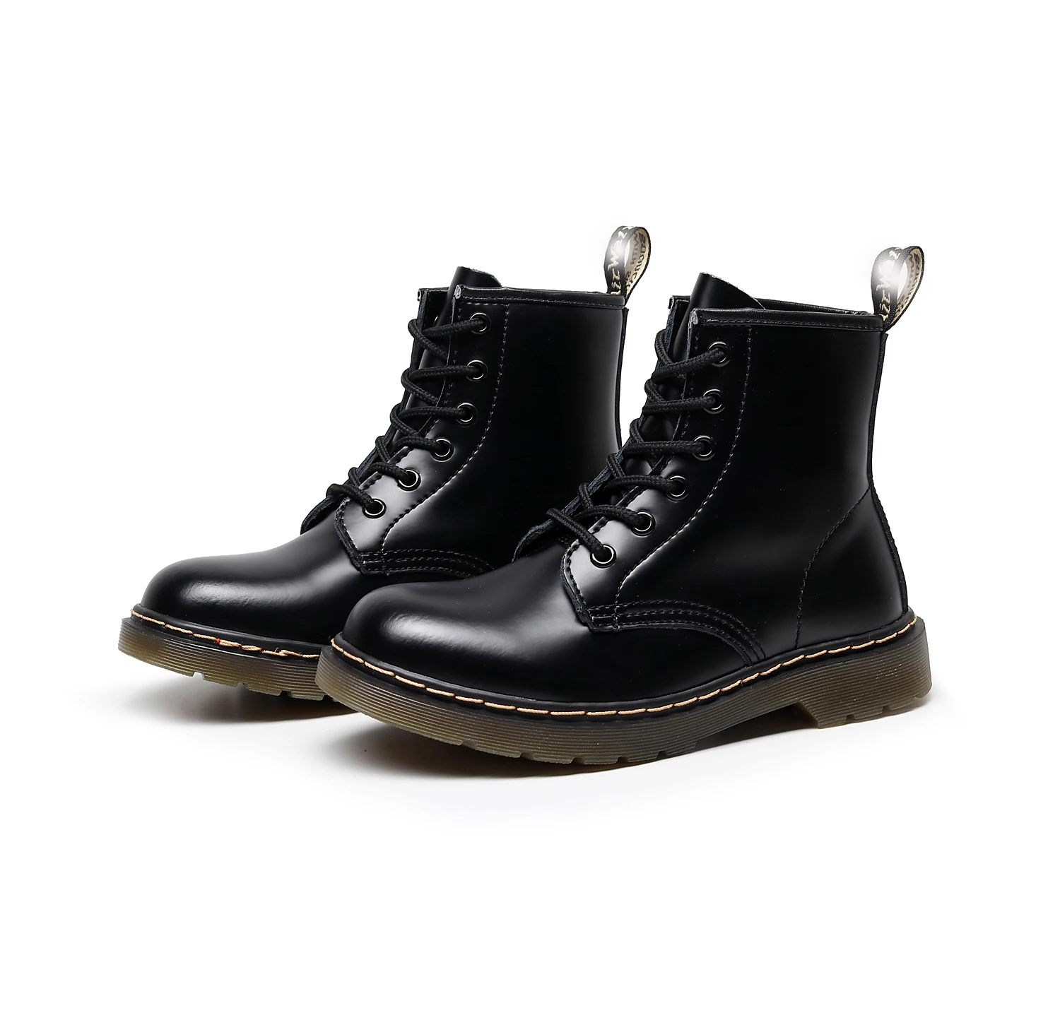 

The 6-hole hardleather Martin boot 101 ankle boot is stylish and versatile
