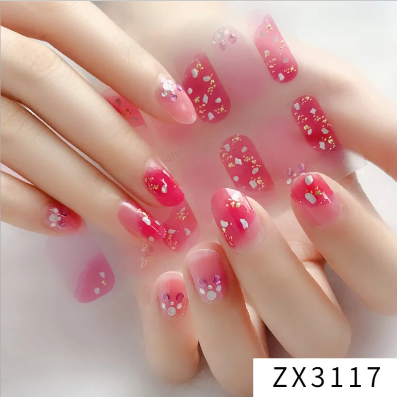 

False Nail Stickers With Diamonds Available For Pregnant Brides Without Hurting Your Hands
