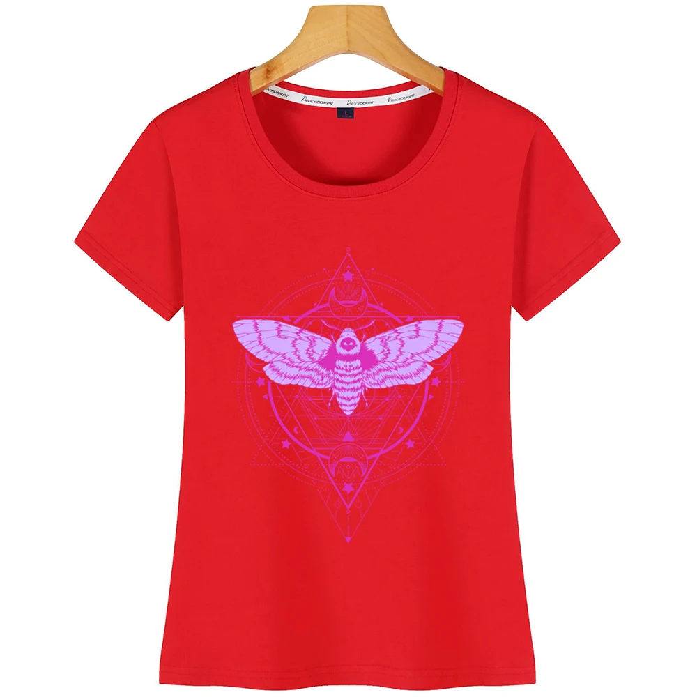 Женские футболки моли и полумесяц для привлекательных пастельных в готическом