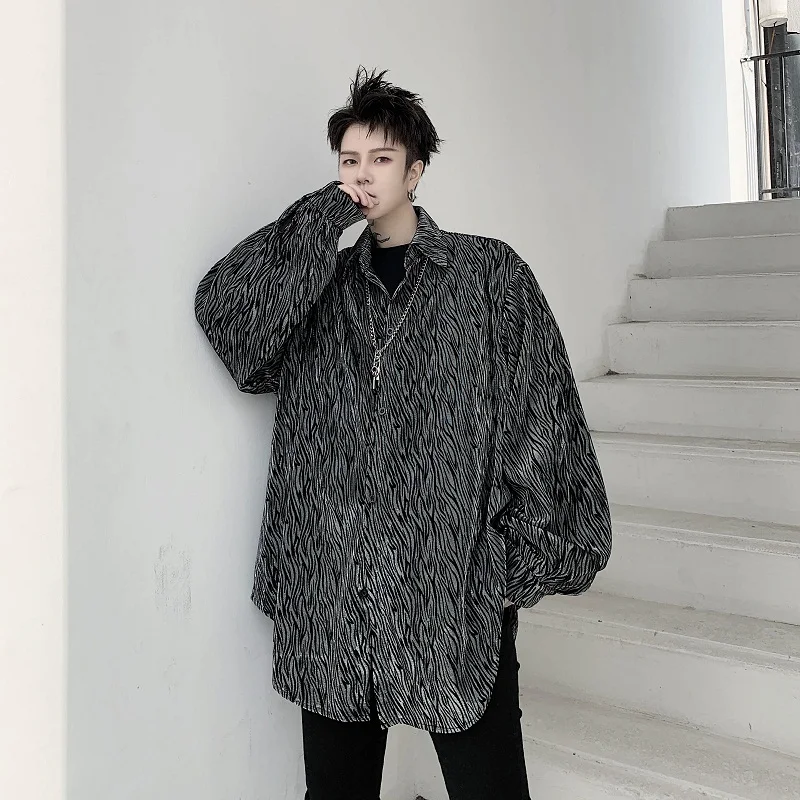 Рубашка мужская бархатная с длинными рукавами блестящая уличная одежда в стиле