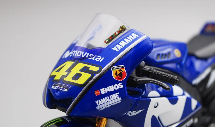 Гоночные мотоциклы Maisto 1/18 1:18 WGP 18 2018 Yamaha No46 модели с литым дисплеем игрушка для