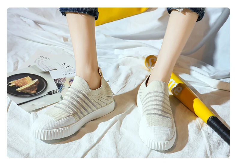 Маленькие белые туфли Женская обувь Сезон лето Новинка 2019 года Обувь без