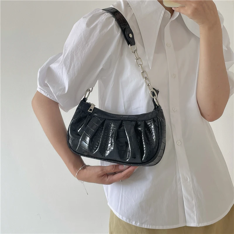 

Crocodile Pattern Women Underarm Bag Summer Fashion Ladies Shoulder Armpit Bags Female Chain Small Purse Handbags Designer Bags