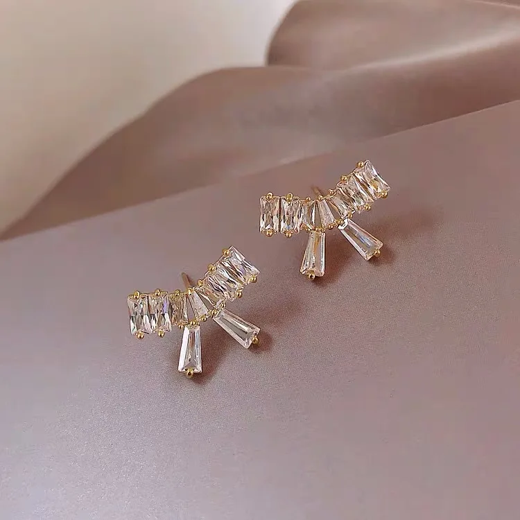 Милые женские серьги в Корейском стиле яркие ювелирные изделия аксессуары