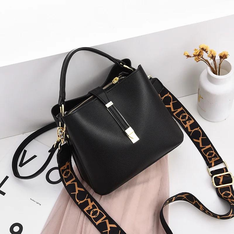 

Bags Women's Broadband Messenger Bag 2021 New Trendy Fashion Large-capacity Bucket Bag Ladies Shoulder Bags Female Bag
