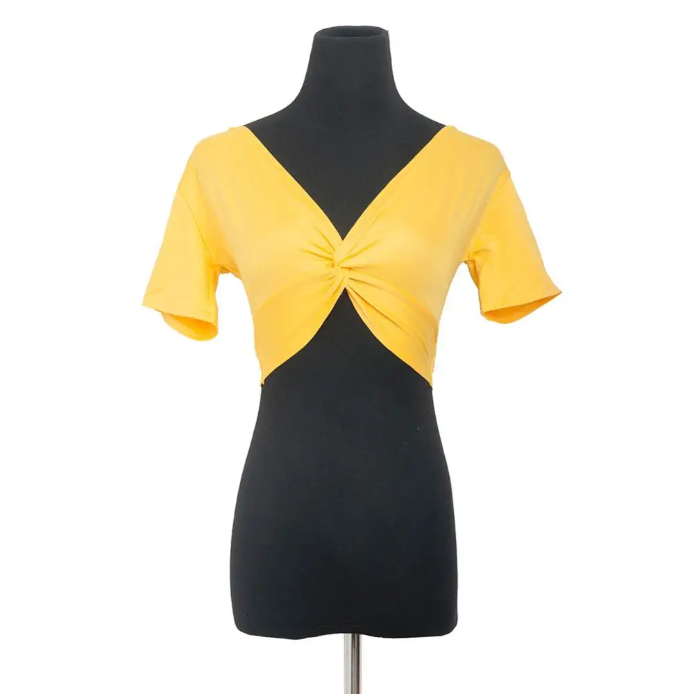 Женский тренировочный топ с оборками на рукавах