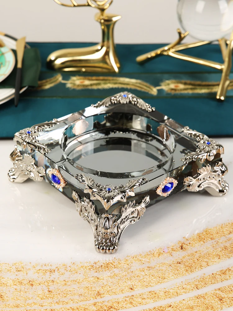 

Portable Crystal Glass Cigar Ashtray For Office Living Room Clubhouse KTV Useful European Style Creative Ornaments