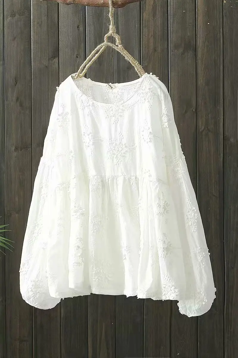 

Cotton O Neck Full Shirt Autumn 2021 New Three-dimensional Flower Embroidery Loose Lantern Sleeve Blouse Womens Tops