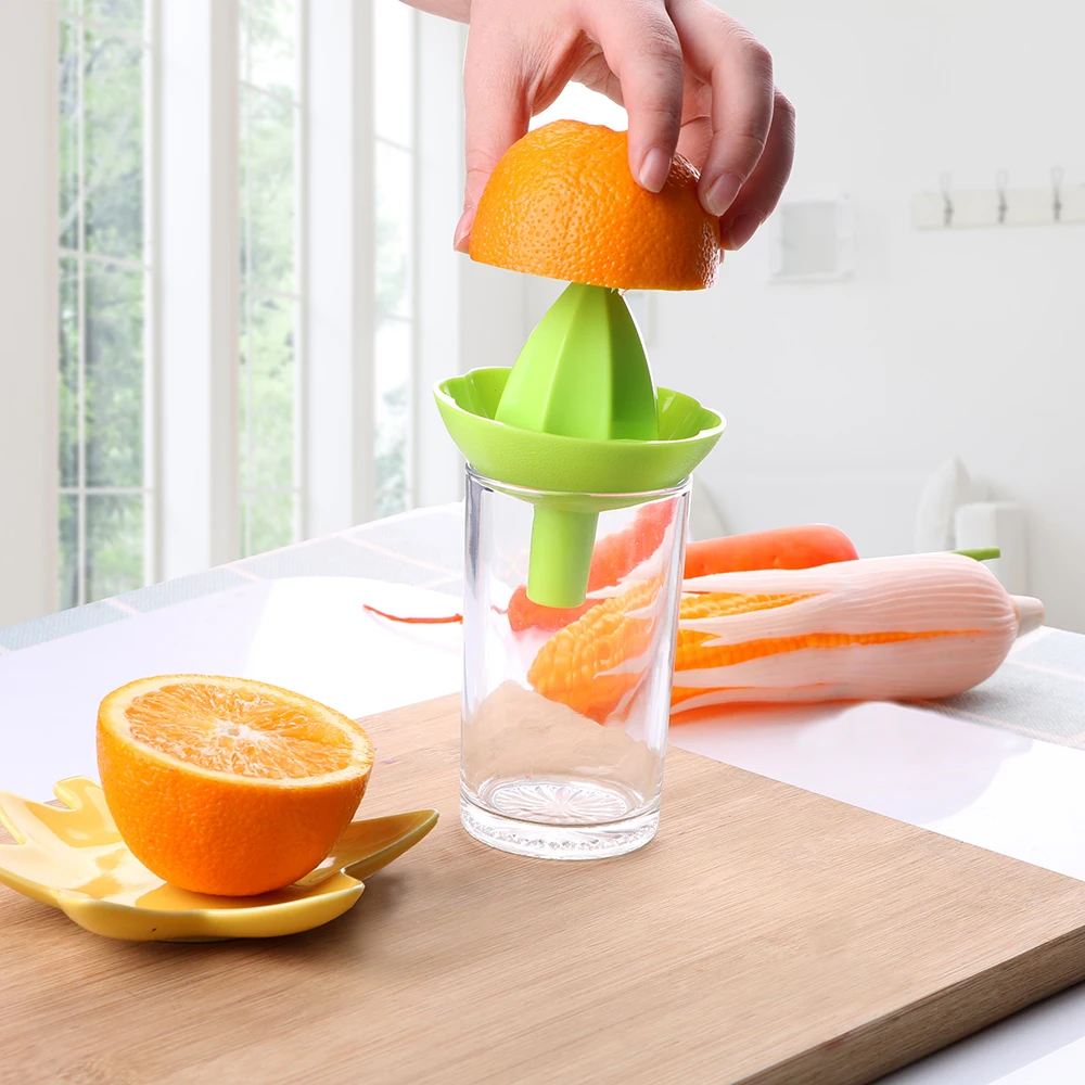 

Orange Lemon Juice Squeeze Tool Household Manual Juicer Squeezer with Funnel Cooking Tool 2 in 1 Mini Fruit Juice Cup