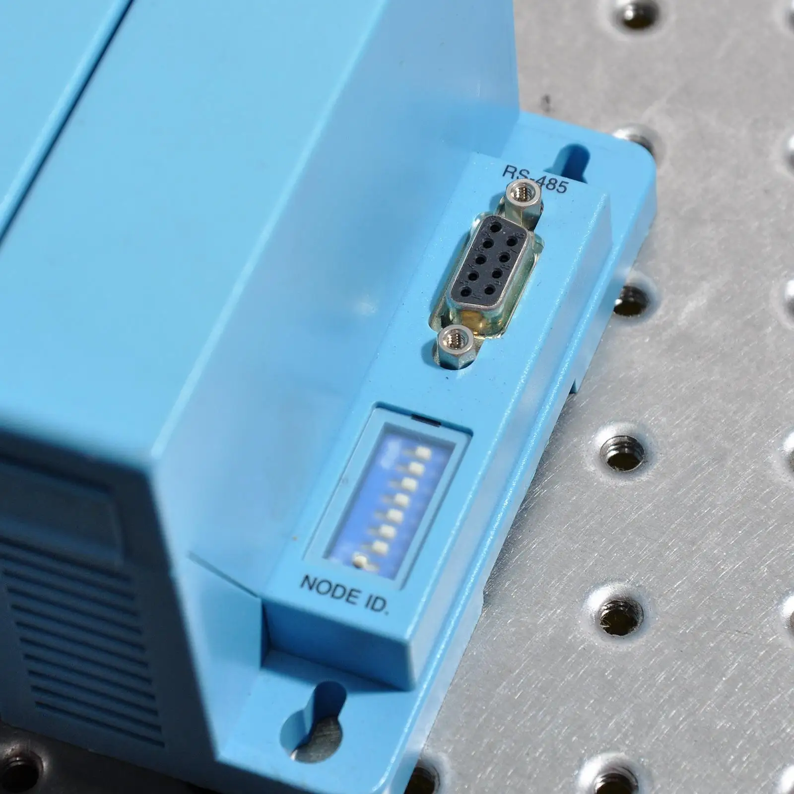 ADVANTECH ADAM 5000L/TCP основанных на локальная сеть 4 гнездами для распределенная система