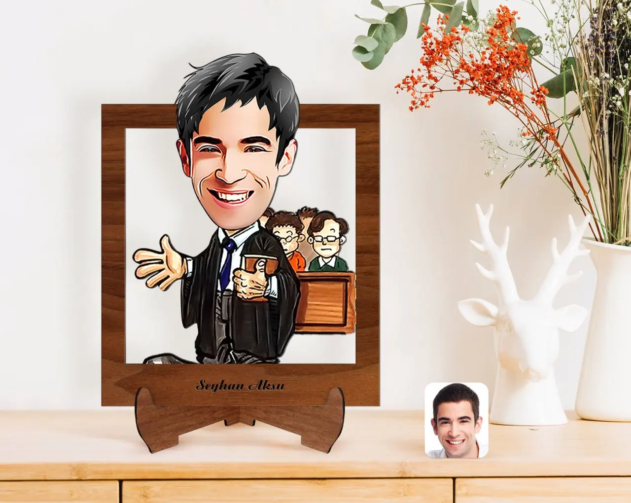 

Personalized Men 'S Attorney Caricature Of Wooden STANDING 3D Biblo-2