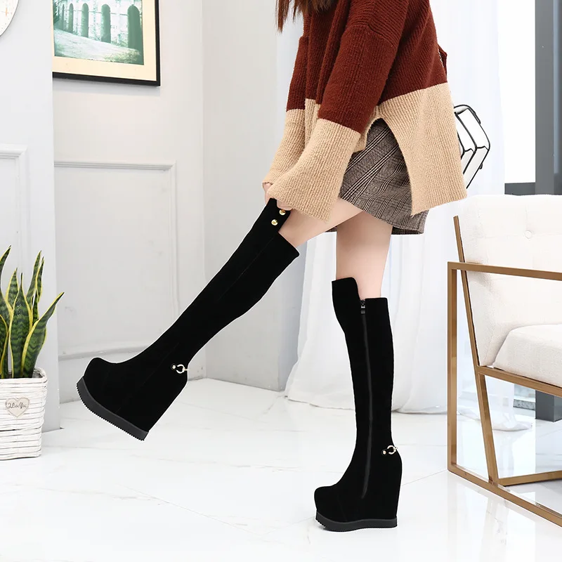 

Леопардовые сапоги выше колена на танкетке; Женские зимние новые очень длинные сапоги-трубы с вельветовой подкладкой на толстой подошве; Хл...