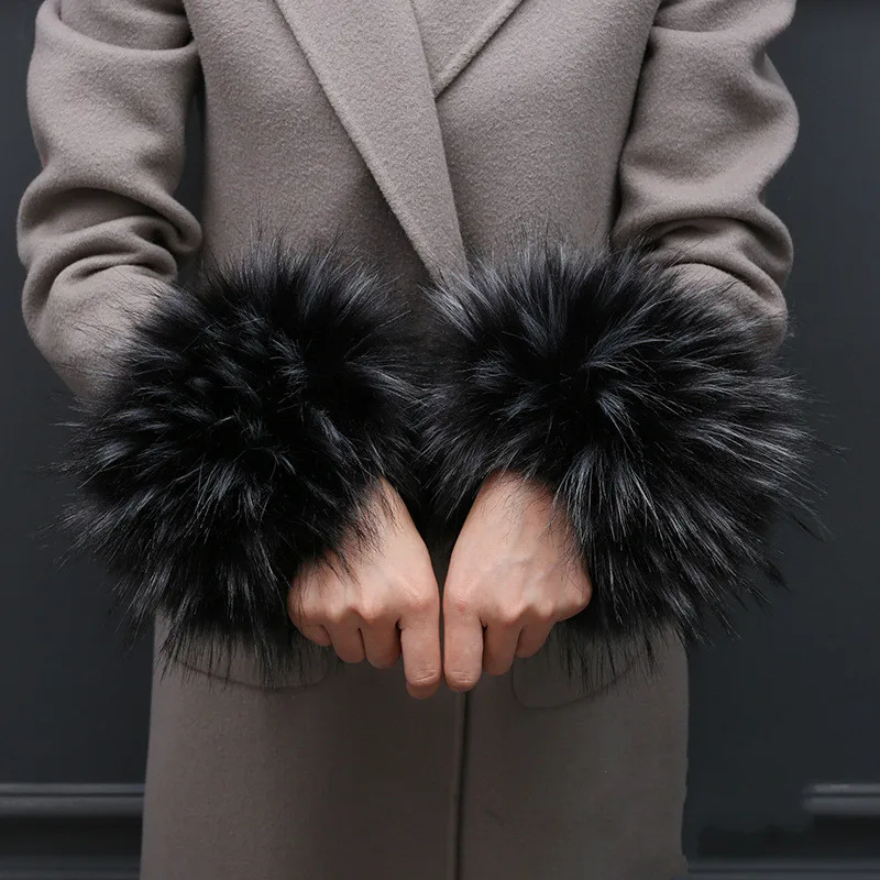Winter Gloves Oversized Fur Cuffs Wrist Ring Keep Warm Windproof Cuff Bracelet Cute Wrist Set Hand Cuff Women Fingerless Gloves