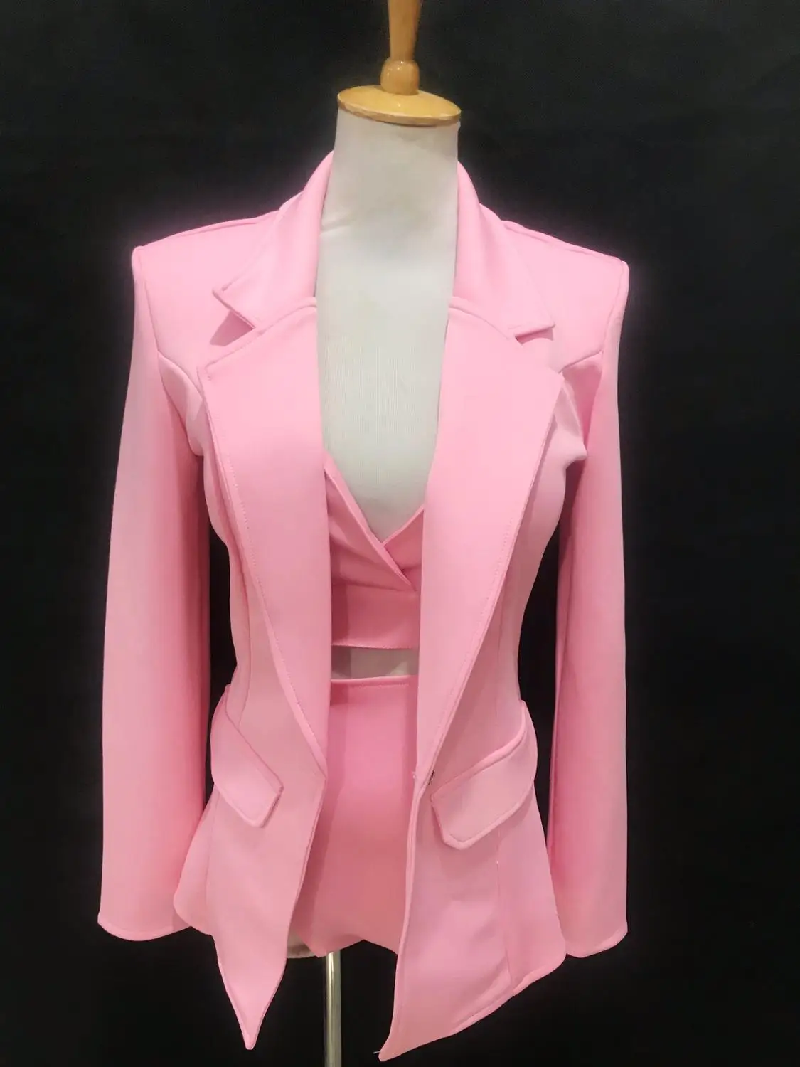 Рисунок 2 - Женский комплект из трех предметов