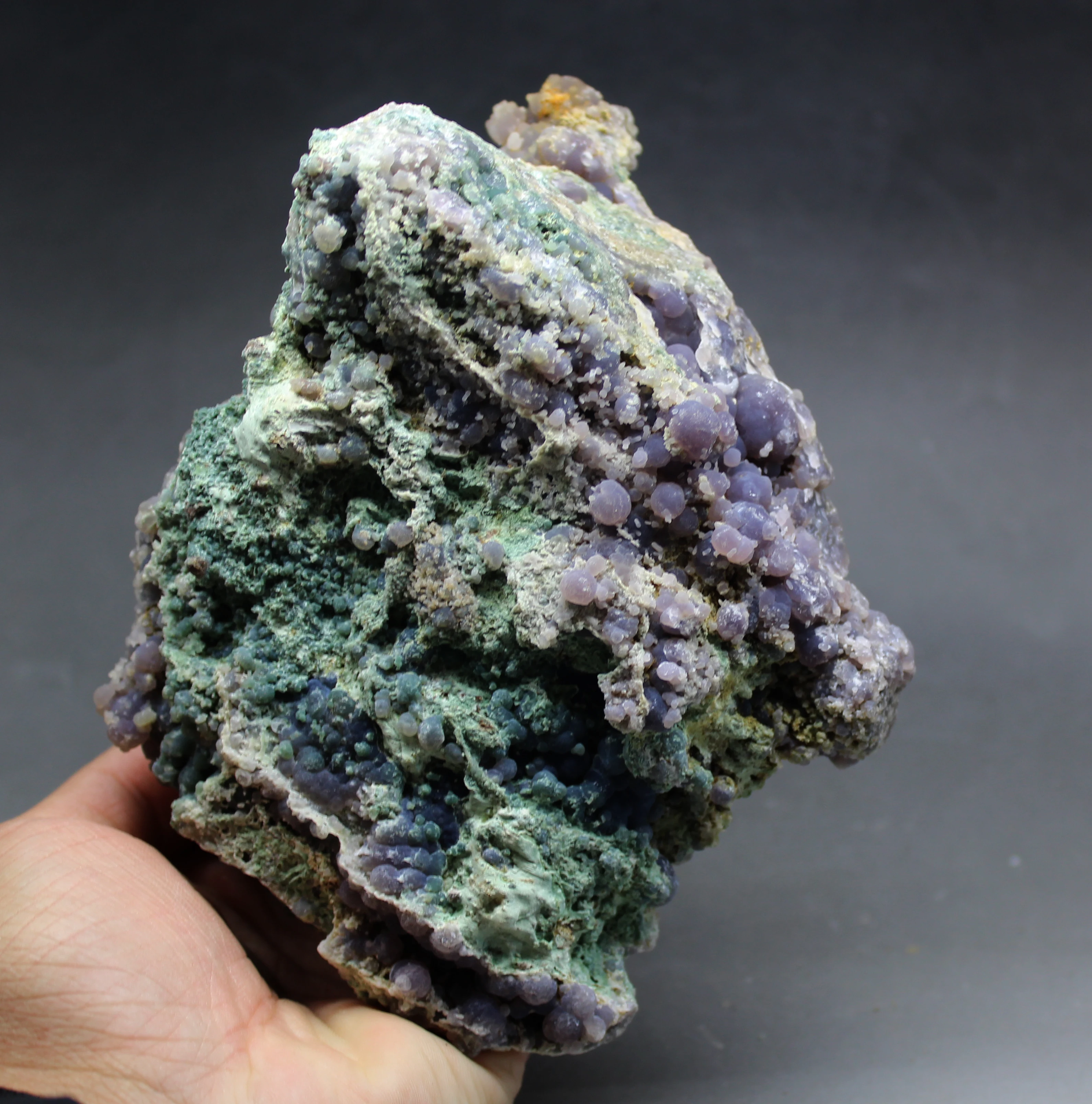 

1040g Natural grape agate mineral specimen stones and crystals healing crystals quartz gemstones free shipping