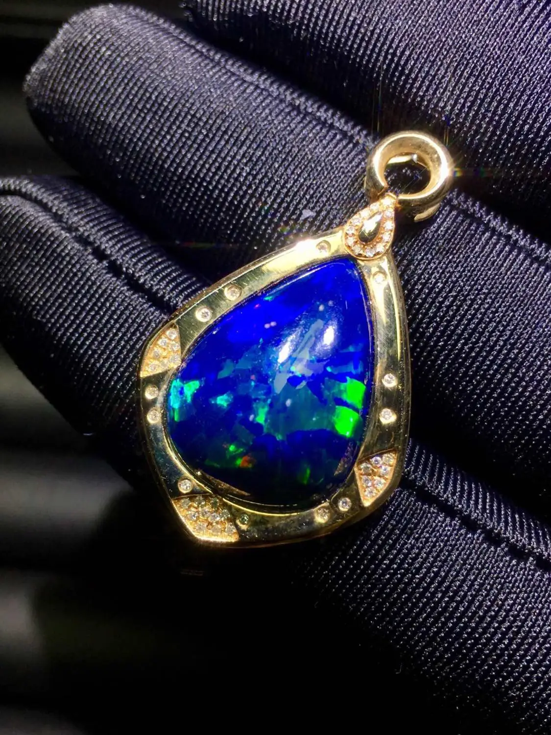 Женское ожерелье с подвеской из 18 каратного золота опалом 100% пробы|Ожерелья| |