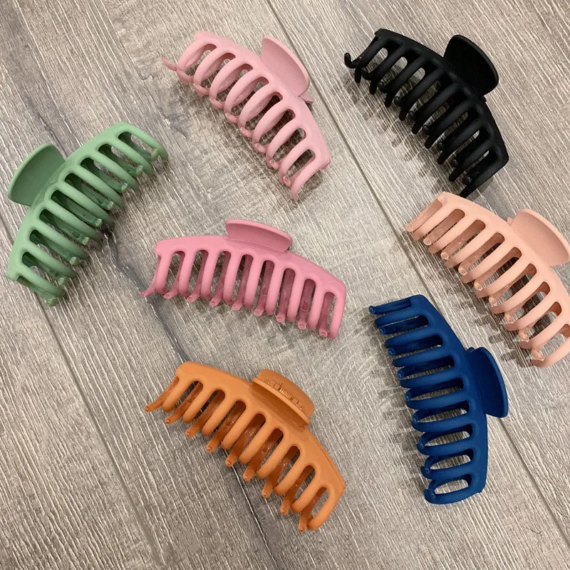 

1Pc Korean Solid Big Hair Claws Elegant Frosted Bathing Hair Clips Hairpins Barrette Headwear for Women Girls Hair Accessories
