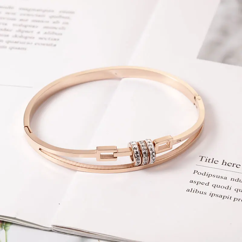 

TF-112 New product three circle white diamond bracelet female fashion three circle full diamond rectangular hollow bracelet