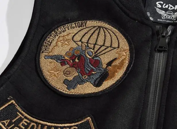 Жилет мужской джинсовый повседневный Приталенный жилет из денима нашивка в