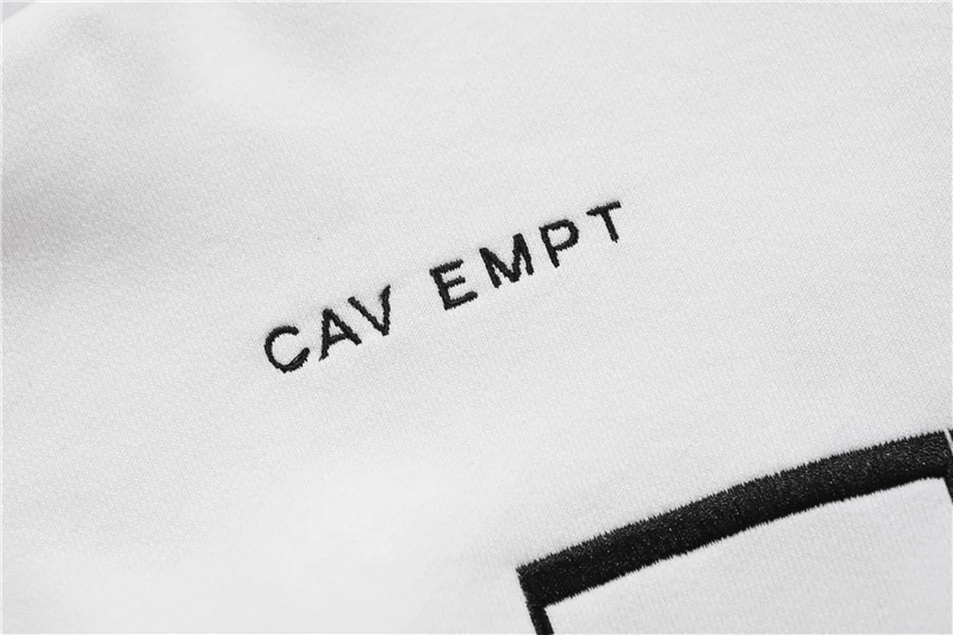 

C.E CAVEMPT WINDOW CREW NECK Crewneck Men Woman Sweatshirts Cavempt Hoodies