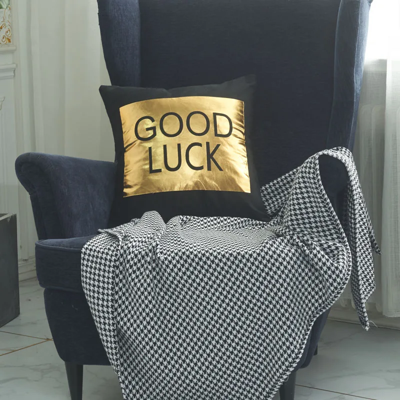 Наволочки для домашних подушек черные и белые наволочки диванных с буквенным