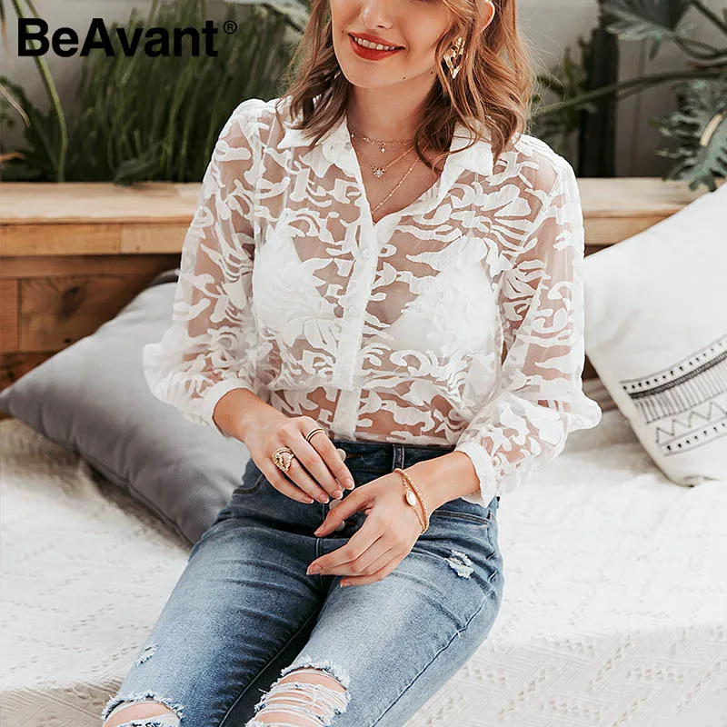 Женская винтажная блузка с вышивкой BeAvant белая длинным рукавом и пуговицами