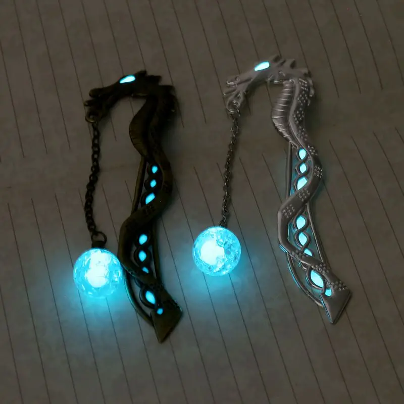 Светящаяся книжка в стиле ретро с изображением дракона|Закладки для книг| |