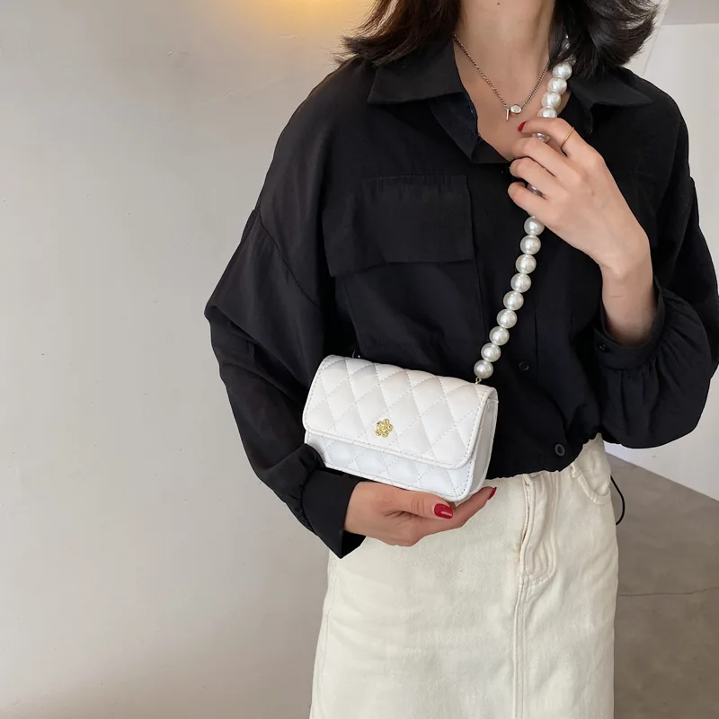 

Women's Bag with Rhinestones Pure Color Handbags 2021 New Shoulder Small Square Bag Simple Fashion Messenger Small Fragrance Bag