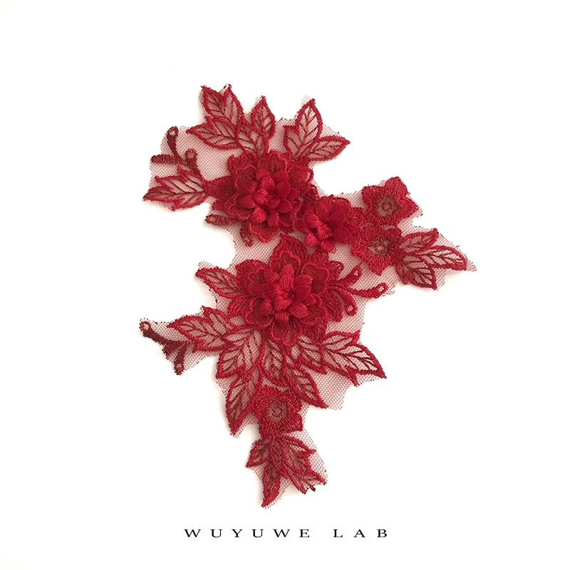 Женское платье с аппликацией Venise белое/сапфировое/черное/золотистое цветочной