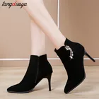 Ботильоны для женщин Челси; сезон осень-зима; женская обувь на высоком каблуке; цвет бежевый, черный; ботинки из искусственной замши; стразы; botas mujer