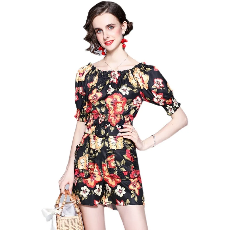 Женский модельный костюм из двух предметов черный топ с цветочным принтом и